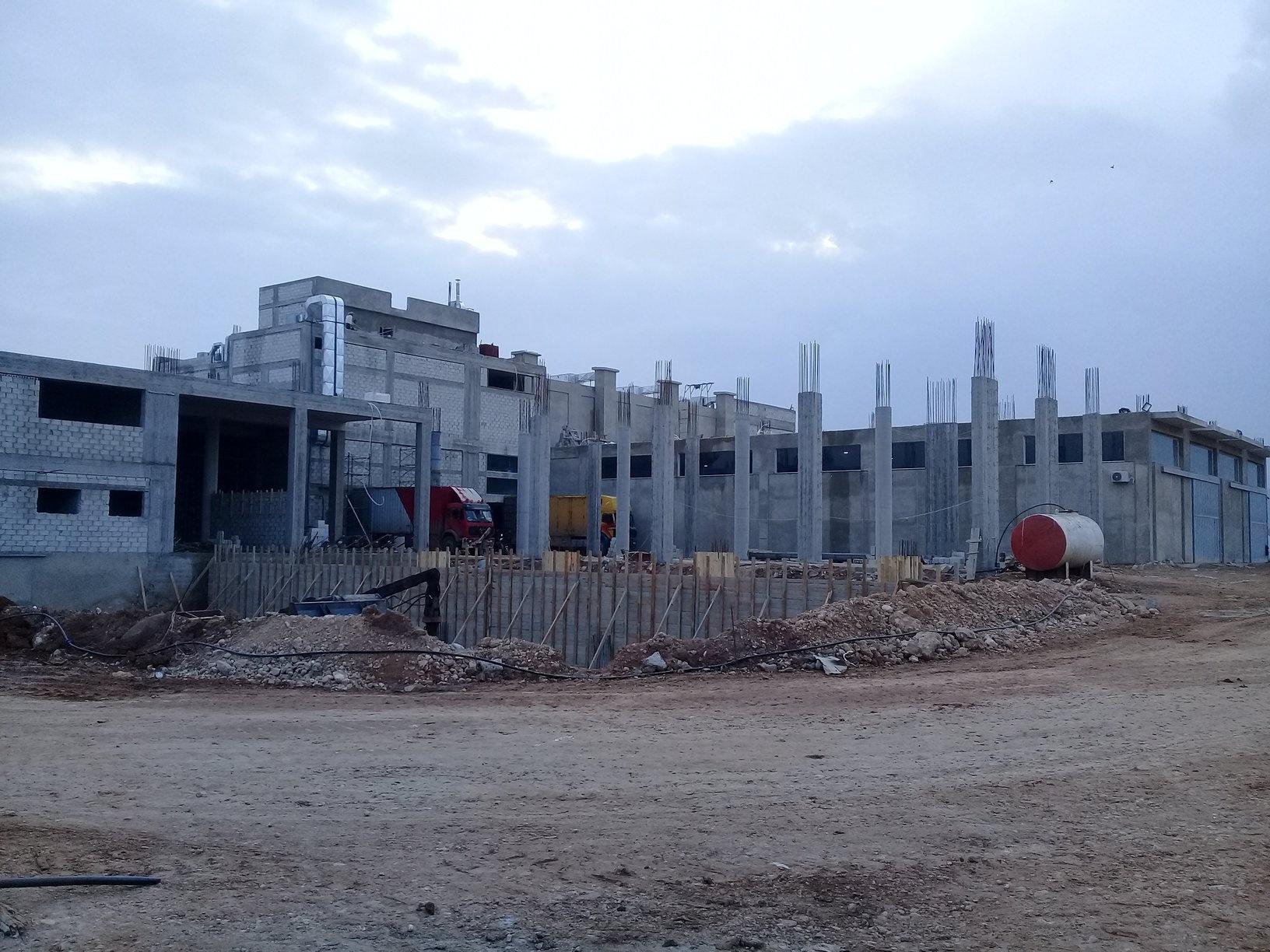 تنفيذ المشاريع الانشائية وأعمال البناء